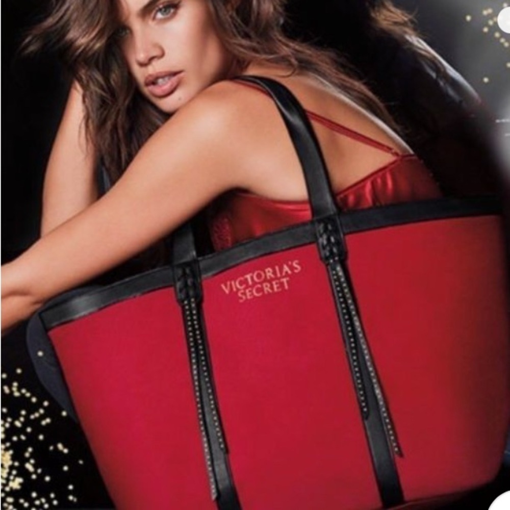 2017 🔥Large VICTORIA'S SECRET Limited Edition Red Tote Black Studded Fringe EUC